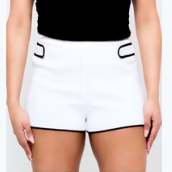 English factory ivory black trim knit shorts - Picture 1 of 10
